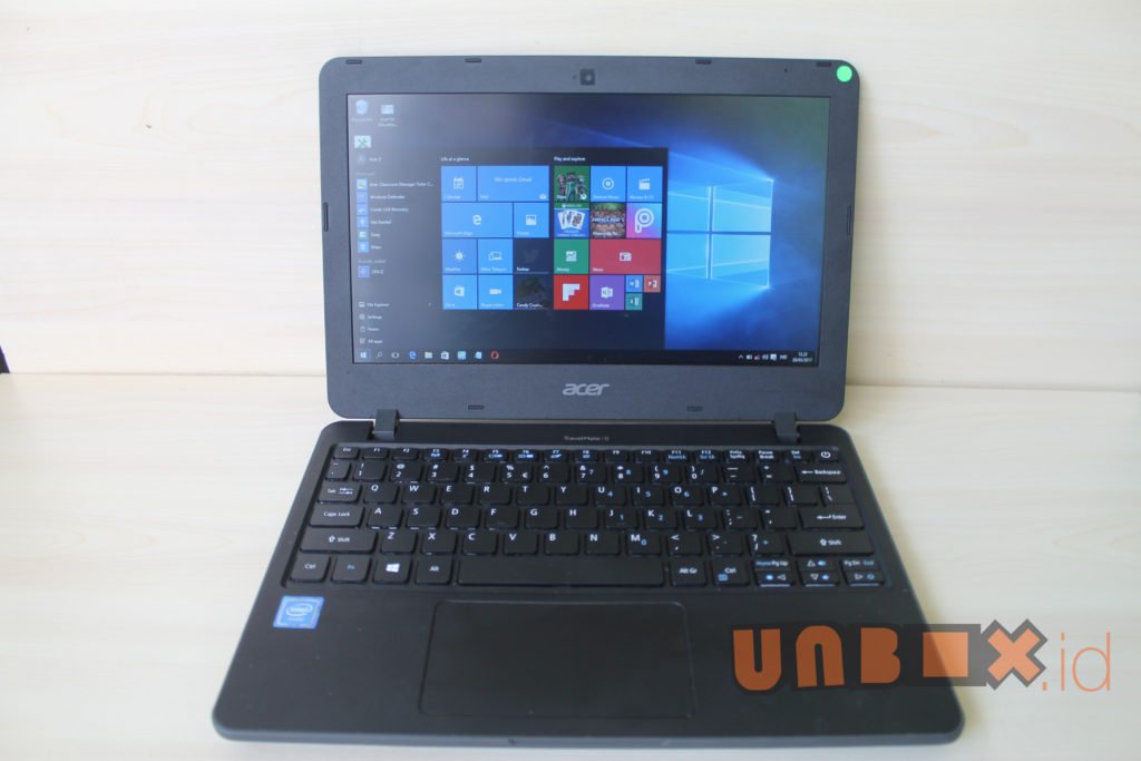 Acer TravelMate B117 