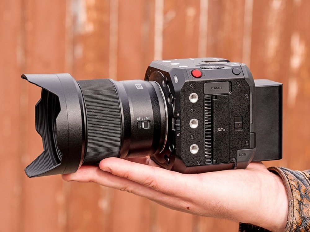 Kamera Panasonic BS1H
