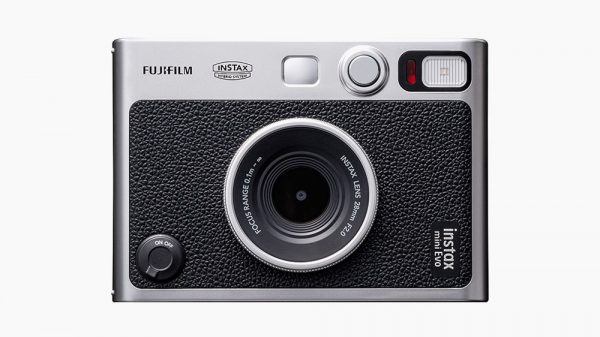 Fujifilm-instax-Mini-Evo-0-Hero