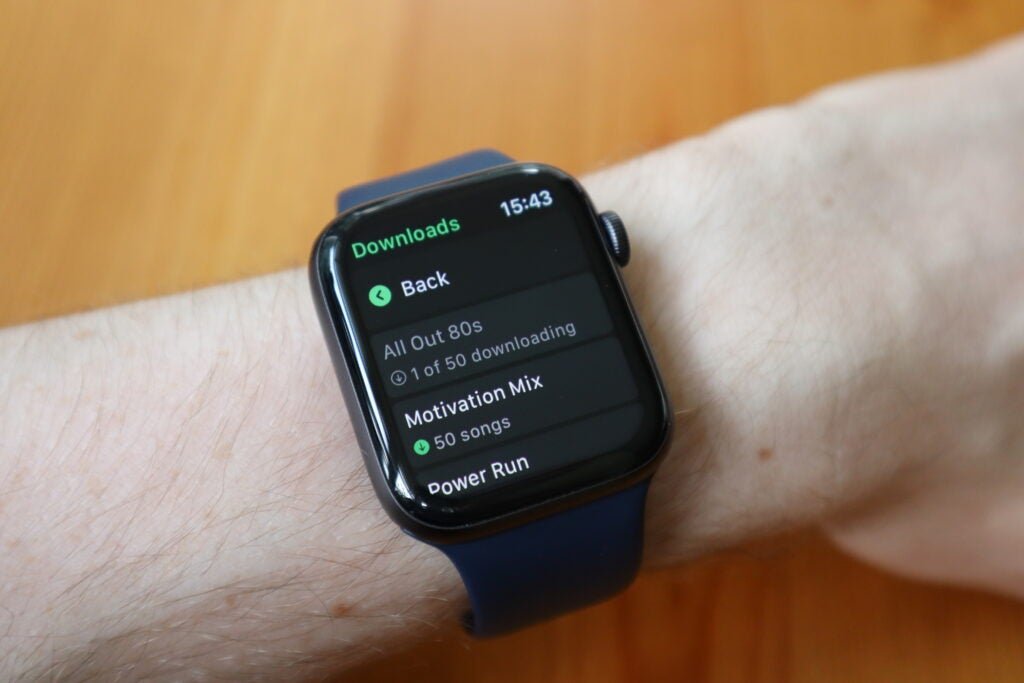 Cara Memakai Spotify di Apple Watch - Unbox.id
