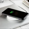 Wireless charger (sumber: howtogeek.com)