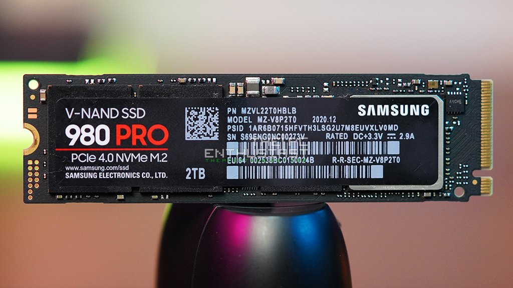 SSD Samsung 980 Pro (sumber: thepcenthusiast.com)