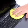 Membersihkan keyboard laptop (sumber: rollingstone.com)