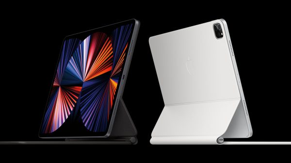 Perbedaan iPad Air 5 dan iPad Pro 2021 (sumber: apple.com)
