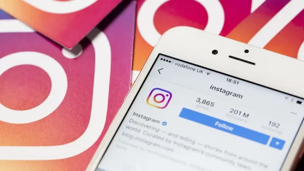 Kini Nonaktif dan Hapus Akun Instagram Bisa Langsung Lewat iPhone (sumber: insider.com)