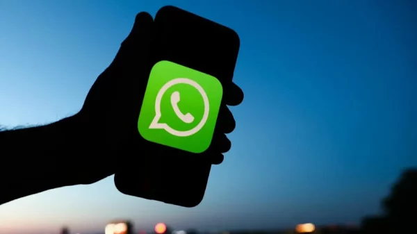 WhatsApp Akan Hadirkan Fitur Hapus Pesan Lebih Dari 2 Hari (sumber: mashable.com)