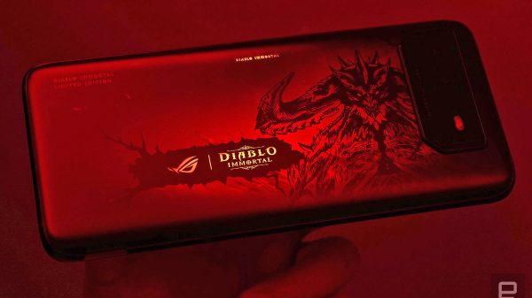 Asus ROG Phone 6 Diablo Immortal_1