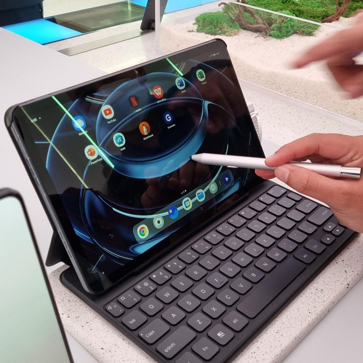 Tersedia Stylus dan Smart Keyboard Oppo Pad Air di Indonesia Unbox.id