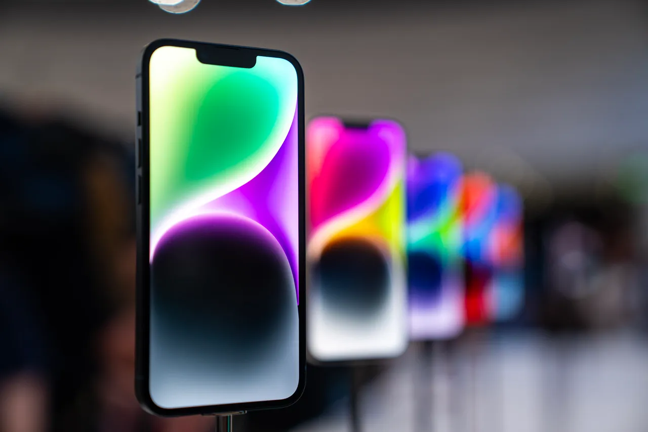 iPhone 14