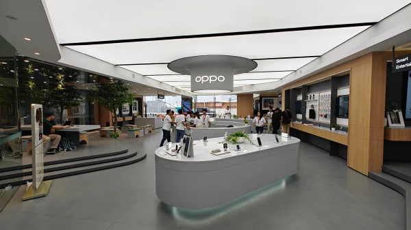 Oppo Premium Outlet PIK 2_1a