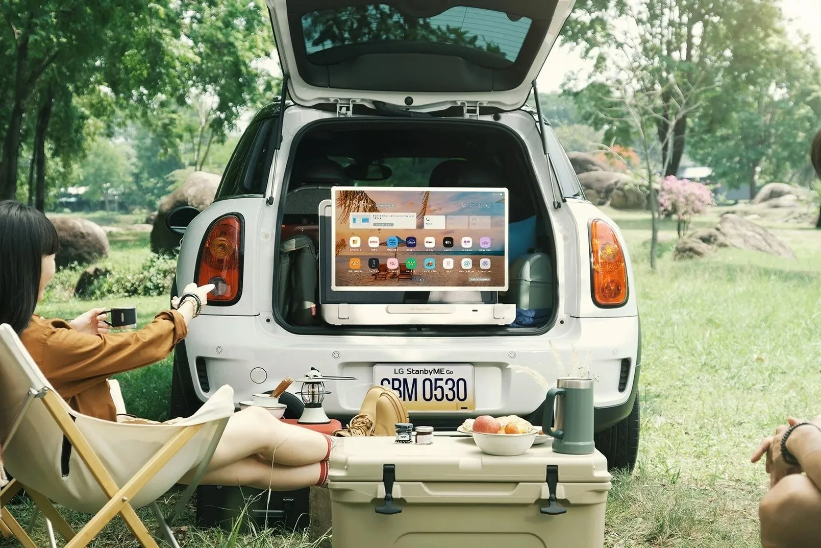 LG StanbyME_1a