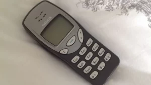 Nokia 3210_3c