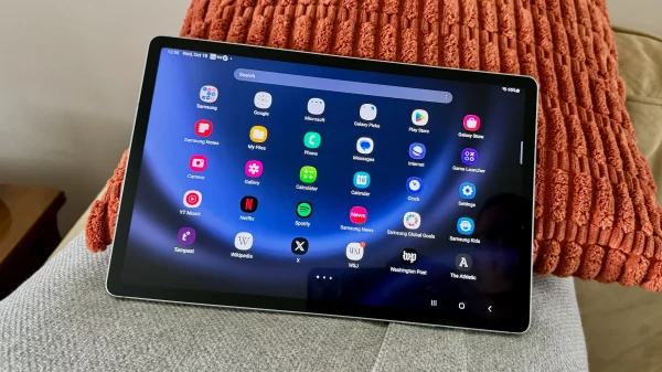 Samsung Galaxy Tab S9 FE Plus_1a