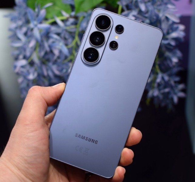 Bagian Belakang Samsung Galaxy S26 Ultra