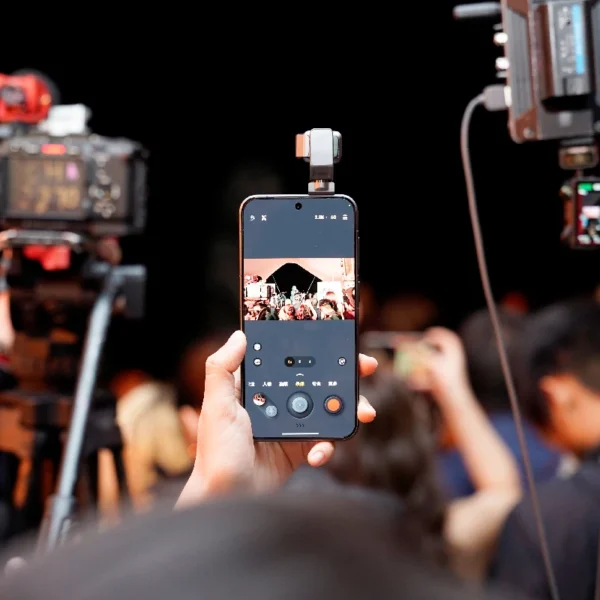Honor Robot Phone di Festival Film Cannes 1