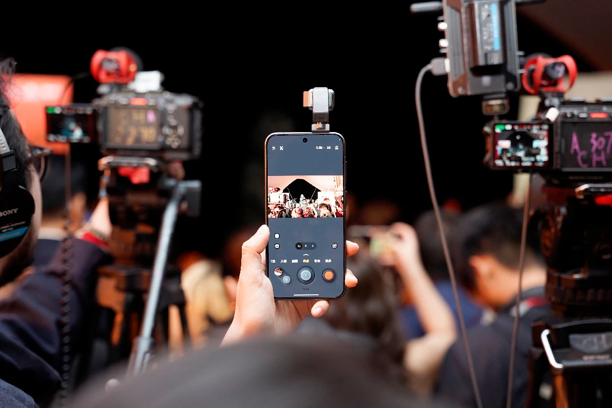 Honor Robot Phone di Festival Film Cannes 1