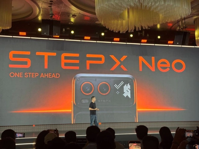 Pengenalan konsep smartphone StepX Neo